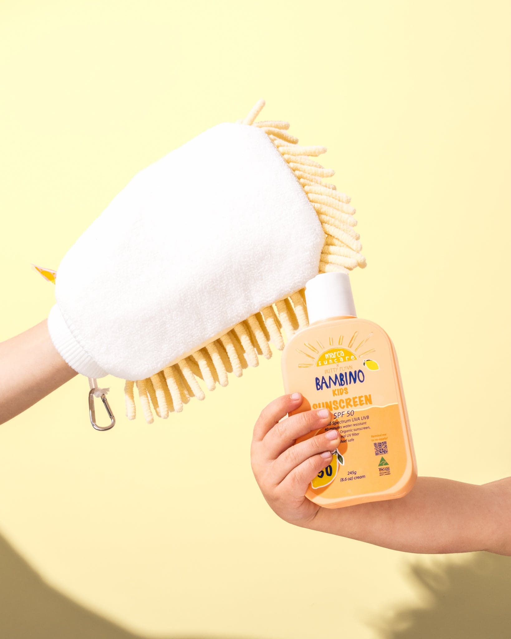 Marca SPF & Mitt- Your ultimate beach kit